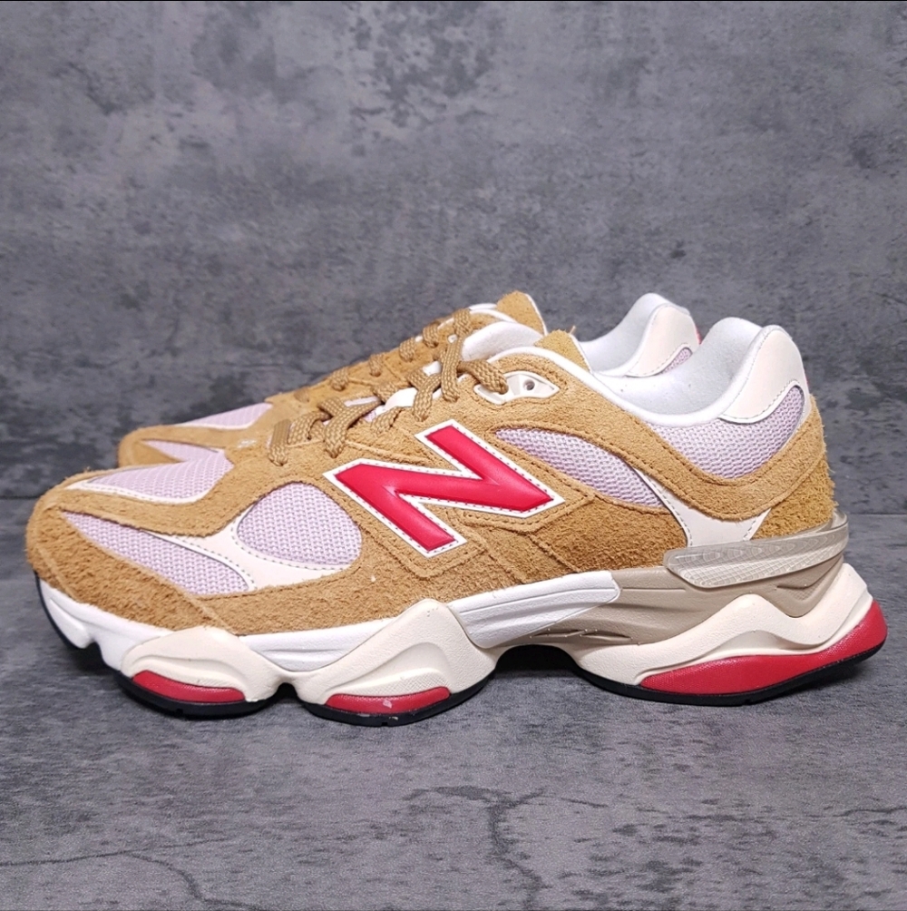 New Balance 9060 Sneaker | US Men's 11 or Women's 12.5 | NEW